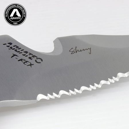 Подводный нож из титана